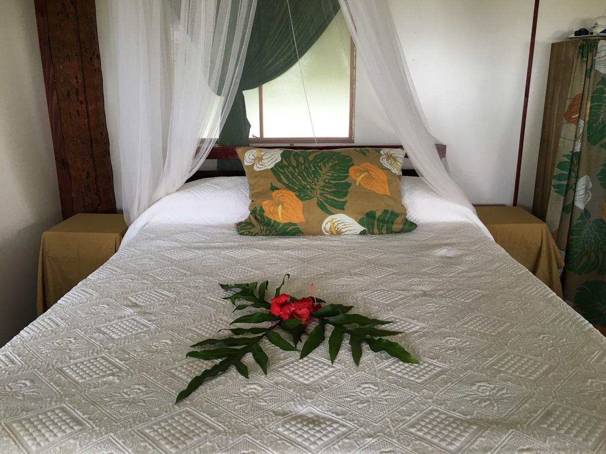 Tifaifai Et Cafe Huahine Bed & Breakfast Фаре Екстериор снимка